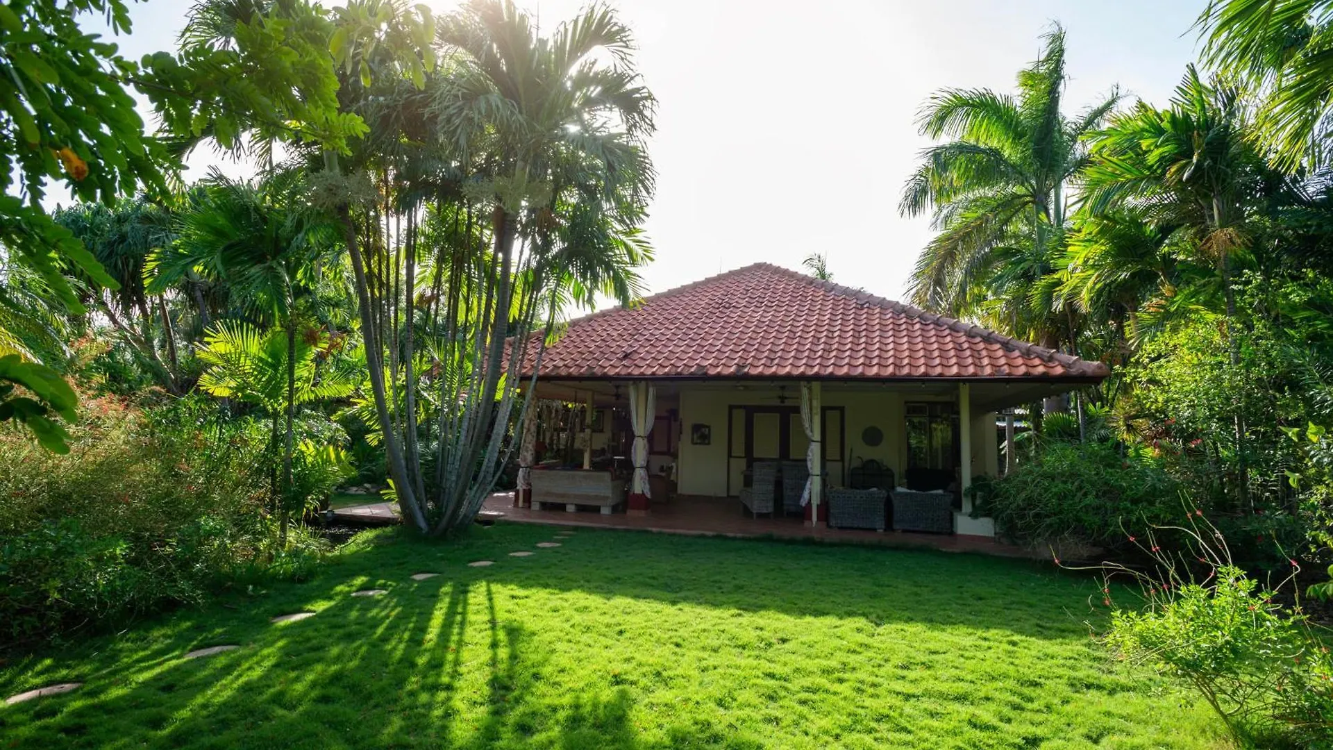 B&B Villa Zomerland Julianadorp Bed & Breakfast