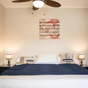 The Pier & Bed & Breakfast