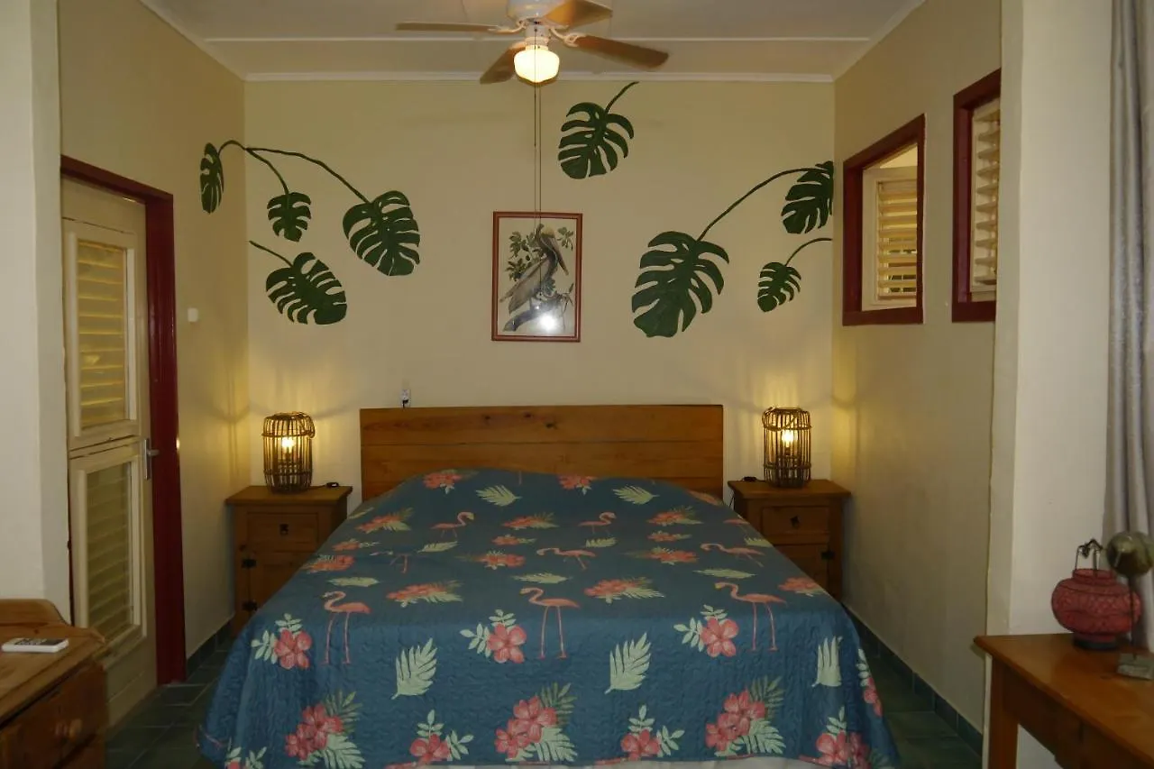 B&B Villa Zomerland Julianadorp Bed & Breakfast